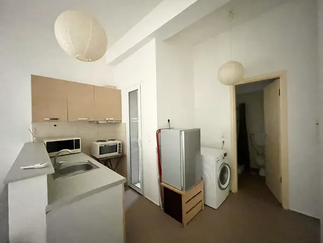 Studio in the heart of Kypseli — 3