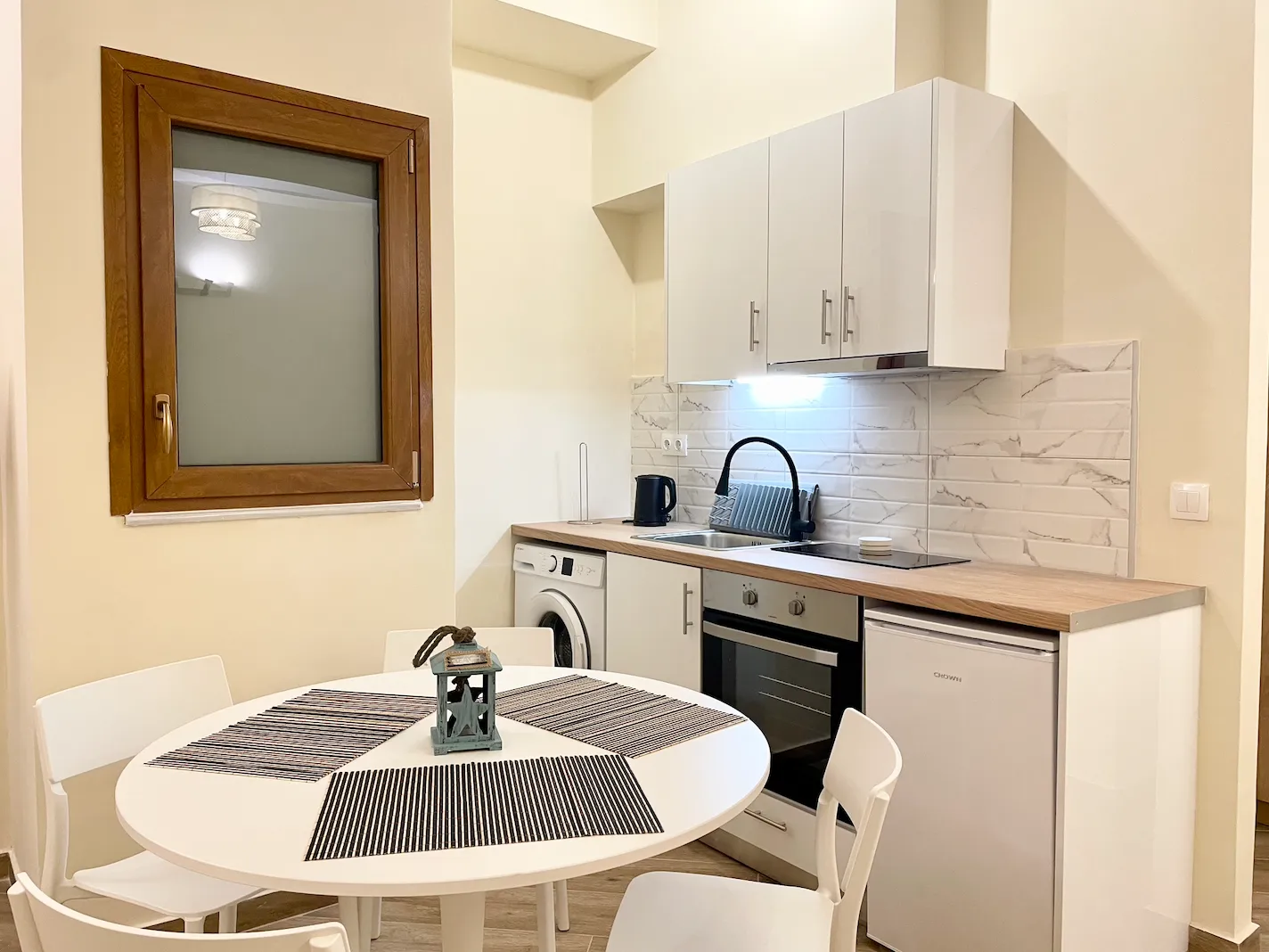 Art Design Apartment & with Smart Spacing Arrangements — 2