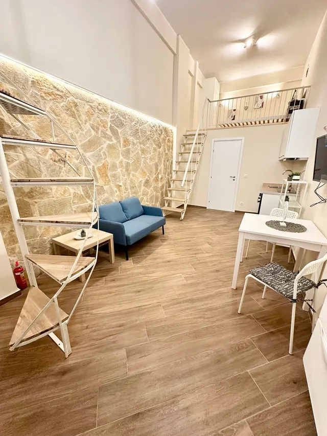 Designer Built Loft Apartment