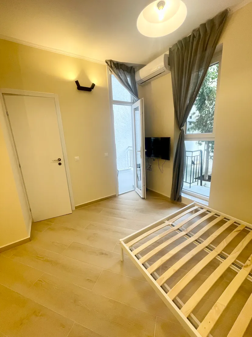 Φωτεινό Studio με κήπο λίγα λεπτά από τη Νίκαια — 6
