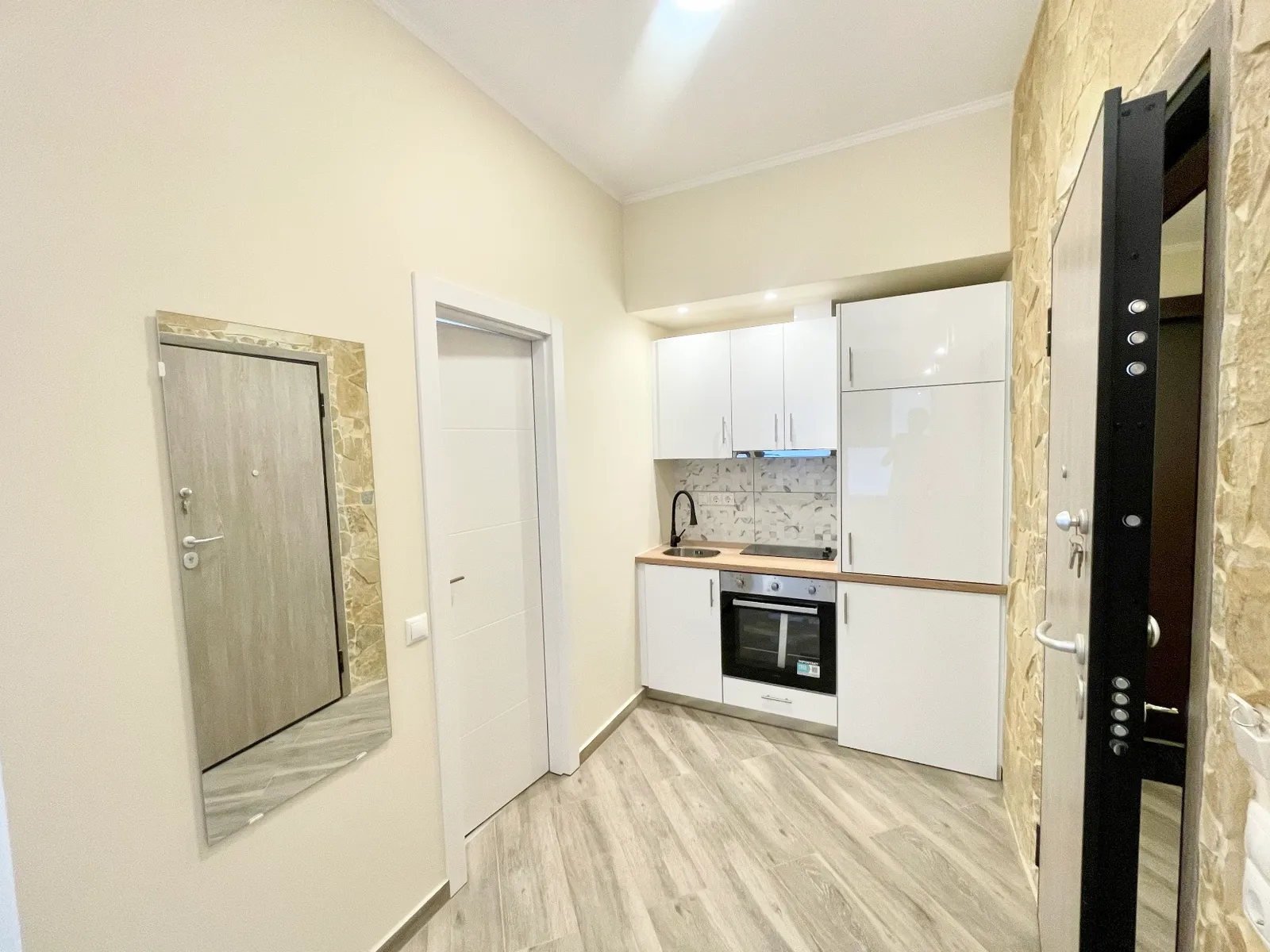 Newly built Studio in Central Athens — 7