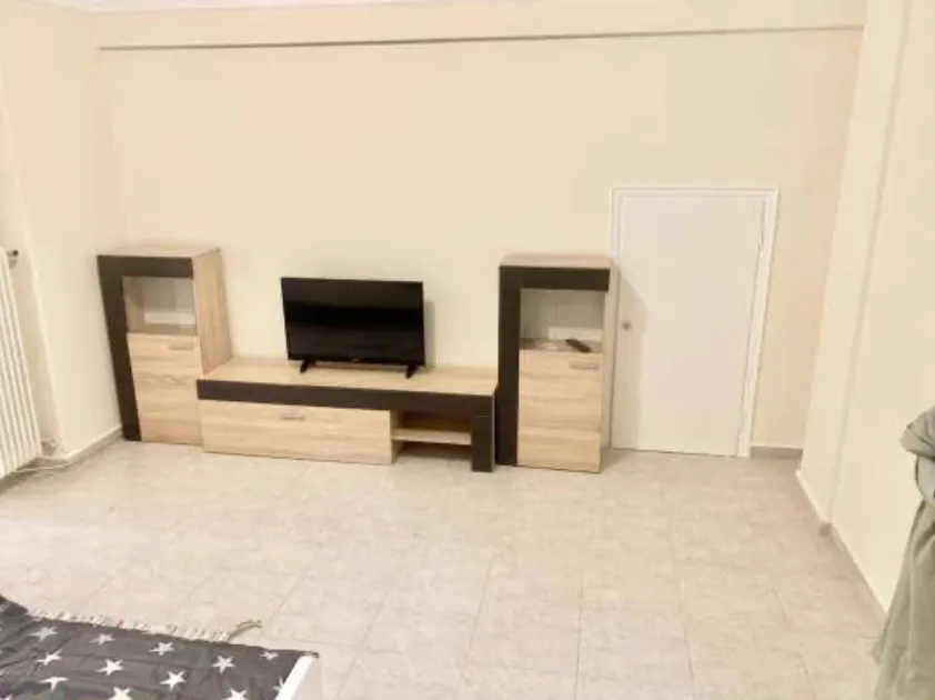 1-BD Apartment in Central Location — 5