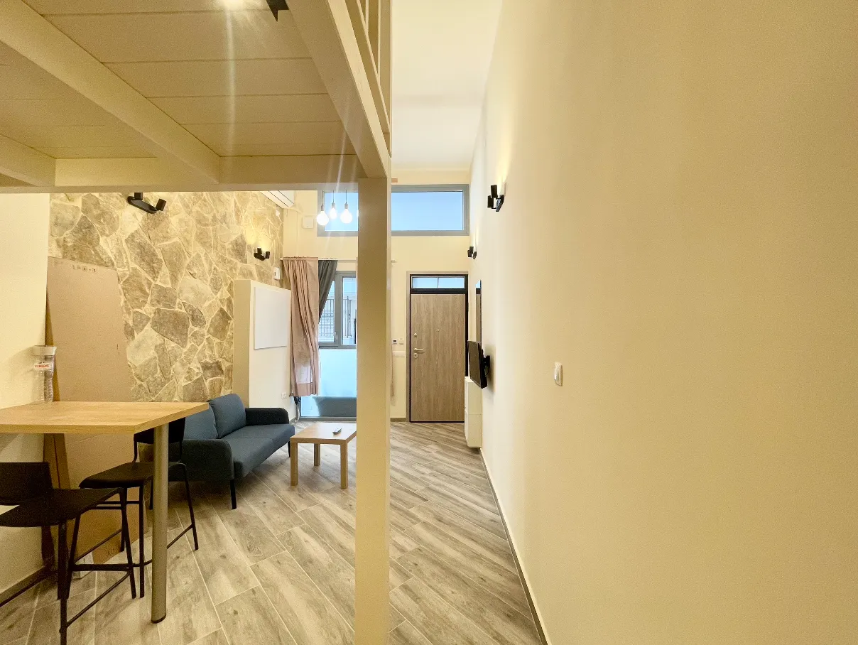 Unique Designer Built Large Loft Studio — 8