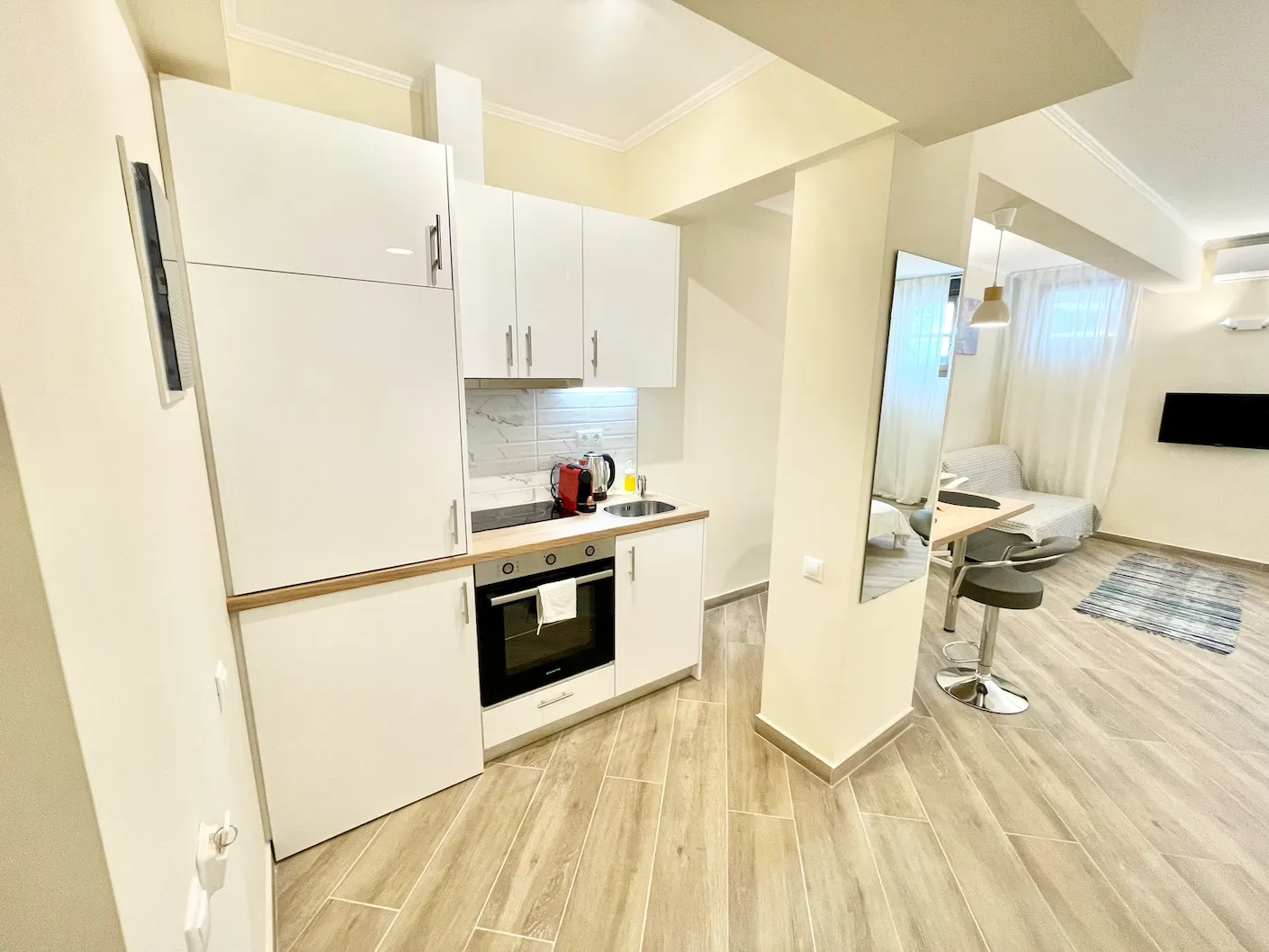 Spacious Studio — 10
