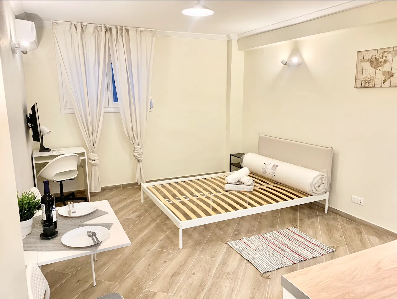 Central & Comfy Studio Apartment — 2