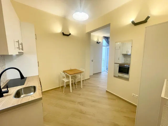 Garden Studio minutes away from Nikaia