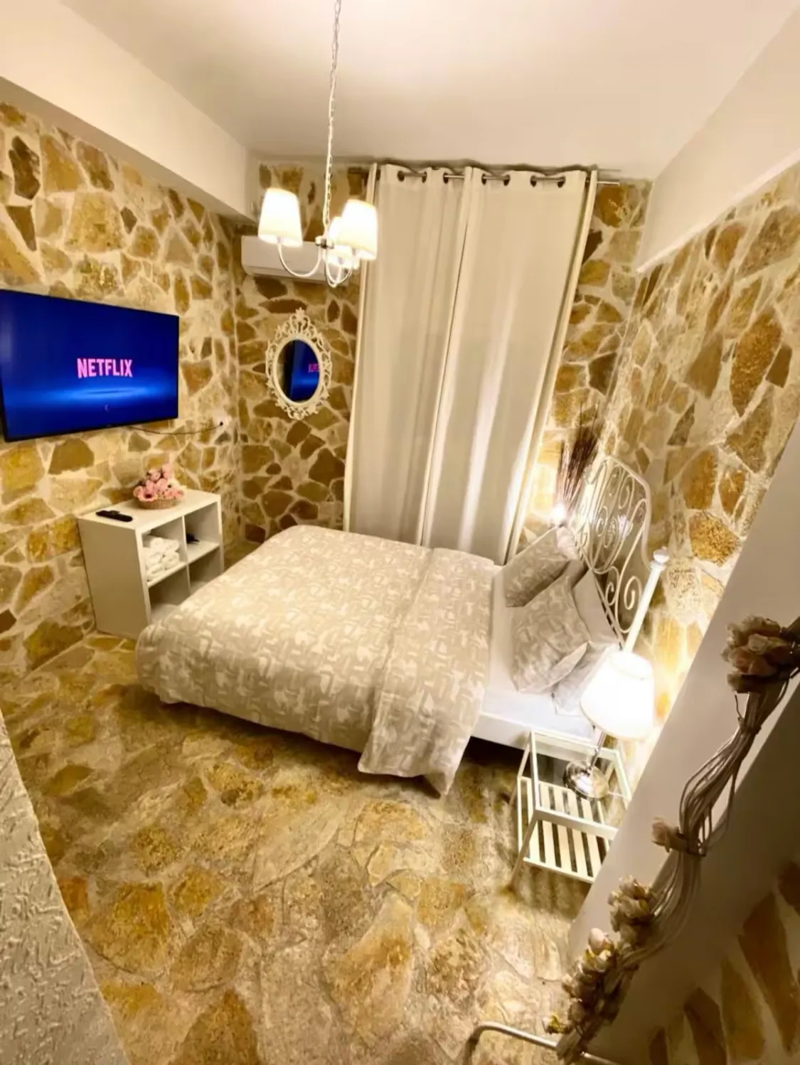 Unique Loft Studio — 3