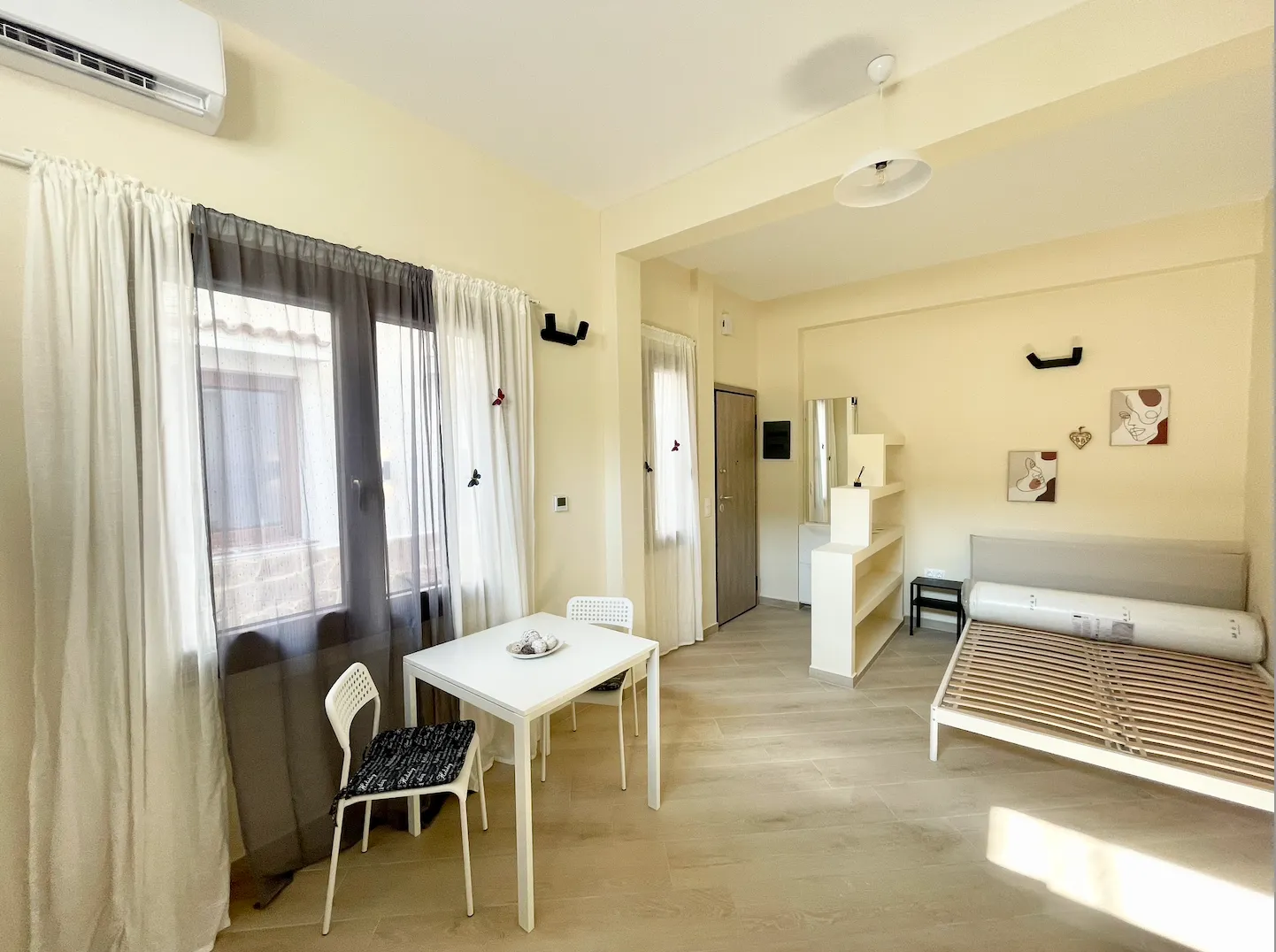 Άνετο Studio σε Boutique κτίριο με κοινόχρηστη Βεράντα