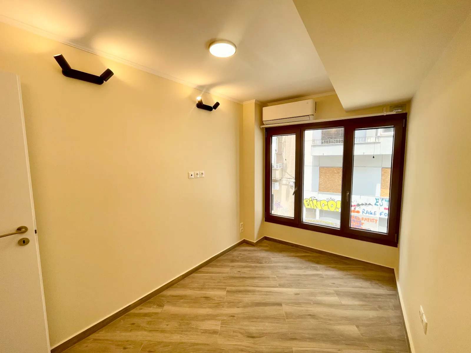 2 Bedroom Split-Level Apartment — 7