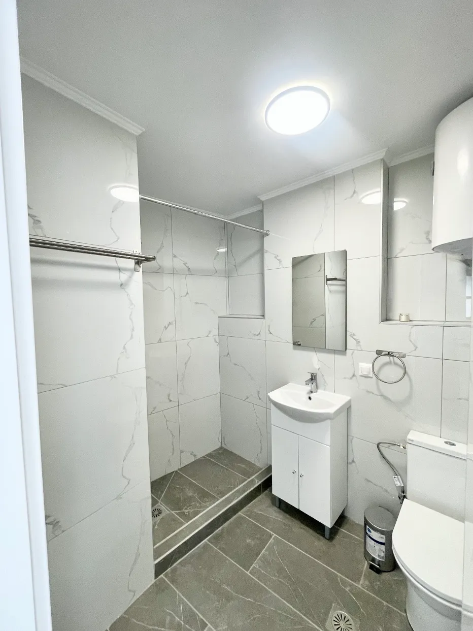 Large Loft Studio in Central Athens — 12