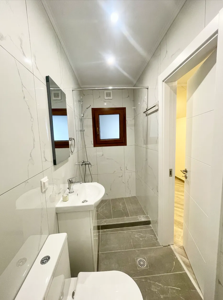 2 Bedroom Split-Level Apartment — 15